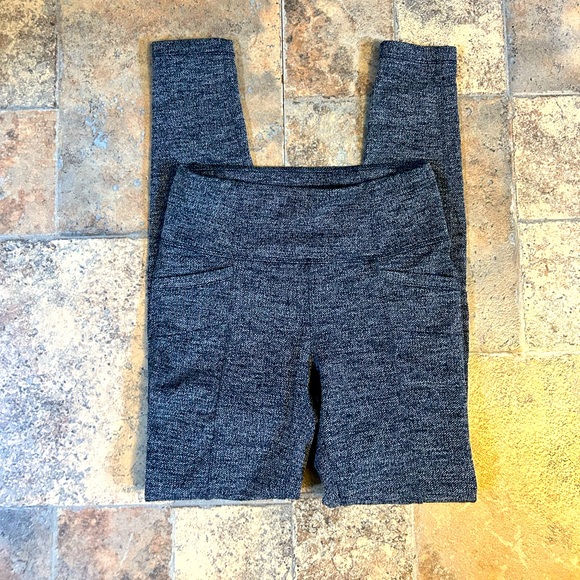 Athleta Pants - Athleta leggings